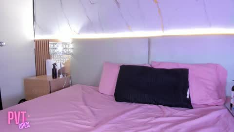 aprilgrey111 online show from 02-10-26, 08:02