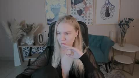 April. All year round.  online show from 09-23-25, 01:52