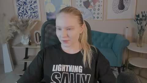 April. All year round.  online show from 10-04-25, 02:09