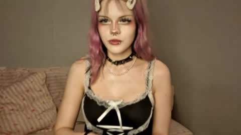 Snapshot of aprilspark chatting on 05-12-26, 07:44 Alice D online show from 05-12-26, 07:44