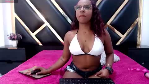 april y crystal online show from 07-17-26, 07:08