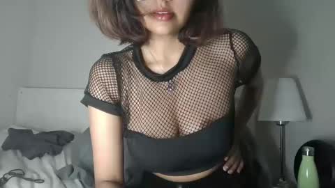 LilyinTheWild online show from 02-10-25, 12:18