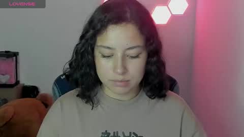 aqua emilly online show from 12-11-24, 12:23