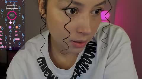 aqua emilly online show from 01-12-25, 02:03