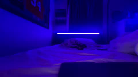 Snapshot of aqualowkeyxx chatting on 10-29-25, 07:54 Aqulowkeyxxx online show from 10-29-25, 07:54