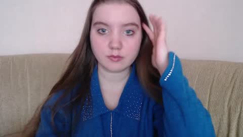 Snapshot of aquanarmin chatting on 12-18-24, 06:53 Josefin online show from 12-18-24, 06:53