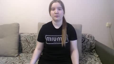 Josefin online show from 02-19-26, 03:46