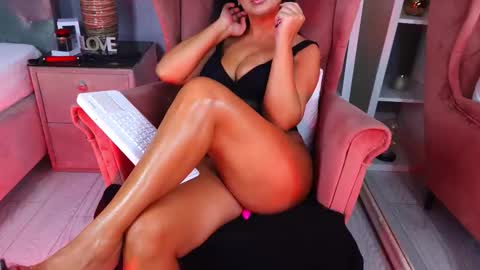 AQueenMonica online show from 10-13-25, 05:02