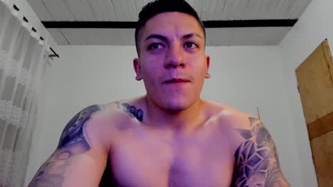 Snapshot of aquiles_51 chatting on 12-18-24, 01:48 Jonathan online show from 12-18-24, 01:48