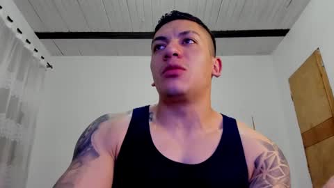 Snapshot of aquiles_51 chatting on 12-19-24, 01:18 Jonathan online show from 12-19-24, 01:18