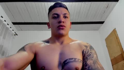 Snapshot of aquiles_51 chatting on 01-08-25, 11:30 Jonathan online show from 01-08-25, 11:30