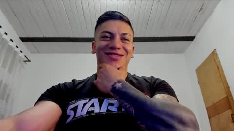 Snapshot of aquiles_51 chatting on 01-10-25, 12:17 Jonathan online show from 01-10-25, 12:17