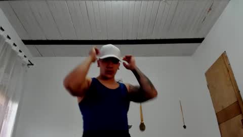 Snapshot of aquiles_51 chatting on 01-14-25, 10:55 Jonathan online show from 01-14-25, 10:55