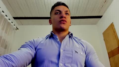 Snapshot of aquiles_51 chatting on 01-16-25, 02:41 Jonathan online show from 01-16-25, 02:41