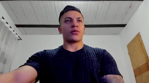 Snapshot of aquiles_51 chatting on 01-21-25, 11:34 Jonathan online show from 01-21-25, 11:34