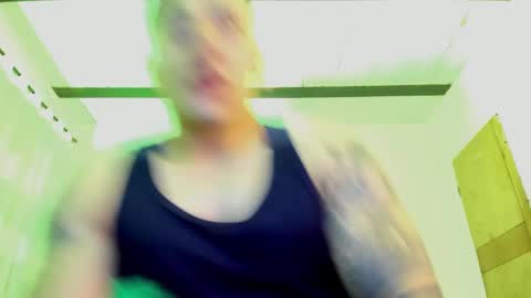 Snapshot of aquiles_51 chatting on 01-26-25, 12:26 Jonathan online show from 01-26-25, 12:26