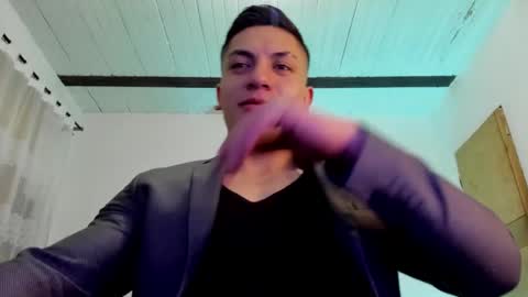 Snapshot of aquiles_51 chatting on 02-03-25, 11:36 Jonathan online show from 02-03-25, 11:36