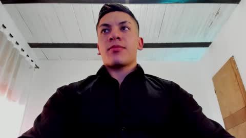 Snapshot of aquiles_51 chatting on 02-04-25, 10:45 Jonathan online show from 02-04-25, 10:45