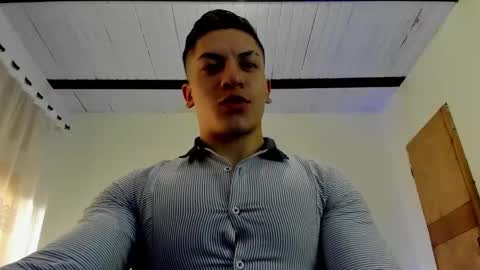 Snapshot of aquiles_51 chatting on 02-05-25, 10:33 Jonathan online show from 02-05-25, 10:33