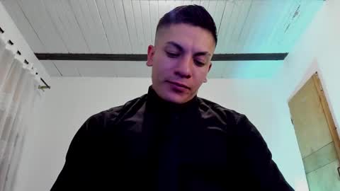 Snapshot of aquiles_51 chatting on 02-11-25, 12:59 Jonathan online show from 02-11-25, 12:59