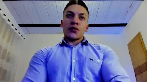 Snapshot of aquiles_51 chatting on 02-12-25, 12:05 Jonathan online show from 02-12-25, 12:05