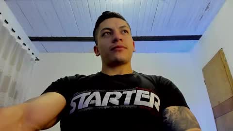 Snapshot of aquiles_51 chatting on 02-16-25, 11:59 Jonathan online show from 02-16-25, 11:59