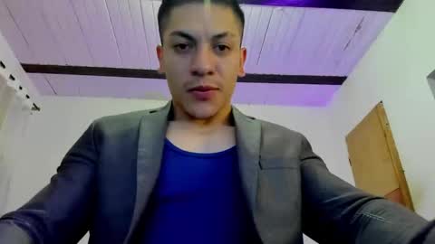 Snapshot of aquiles_51 chatting on 02-18-25, 12:26 Jonathan online show from 02-18-25, 12:26