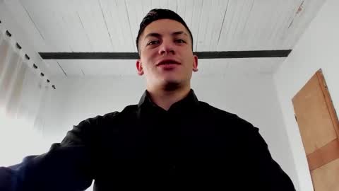 Snapshot of aquiles_51 chatting on 02-26-25, 08:44 Jonathan online show from 02-26-25, 08:44