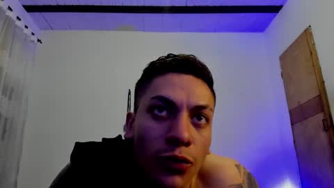 Snapshot of aquiles_51 chatting on 03-06-25, 02:09 Jonathan online show from 03-06-25, 02:09