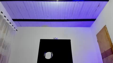 Snapshot of aquiles_51 chatting on 03-07-25, 01:31 Jonathan online show from 03-07-25, 01:31