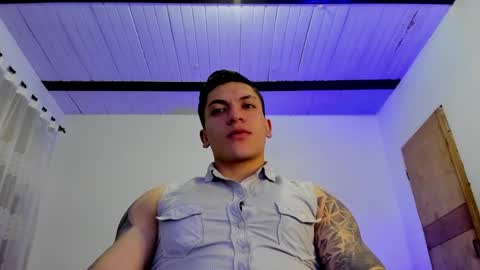 Snapshot of aquiles_51 chatting on 03-12-25, 11:44 Jonathan online show from 03-12-25, 11:44