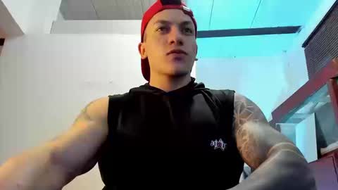 Snapshot of aquiles_51 chatting on 09-10-25, 10:10 Jonathan online show from 09-10-25, 10:10