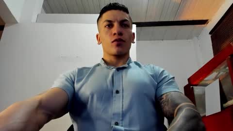 Snapshot of aquiles_51 chatting on 10-31-25, 07:26 Jonathan online show from 10-31-25, 07:26