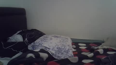 Snapshot of ar2r13 chatting on 10-27-25, 12:53 ar2r13 online show from 10-27-25, 12:53