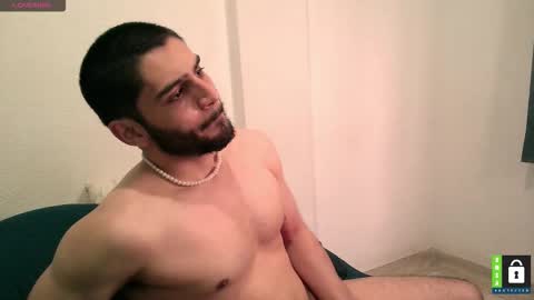 Snapshot of arab_b chatting on 02-15-26, 07:51 Thiago online show from 02-15-26, 07:51