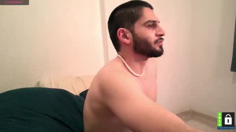 Snapshot of arab_b chatting on 02-26-26, 08:19 Thiago online show from 02-26-26, 08:19