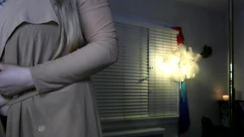 Snapshot of arabbustybeauty chatting on 03-09-25, 03:54 BustyPrincessLeila online show from 03-09-25, 03:54