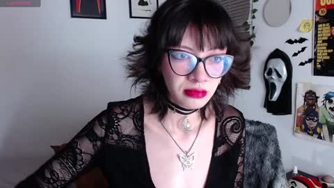 Snapshot of arabella_stone chatting on 02-06-25, 02:11 Arabella online show from 02-06-25, 02:11