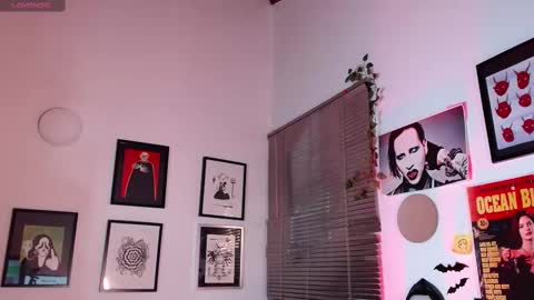 Snapshot of arabella_stone chatting on 02-15-25, 02:47 Arabella online show from 02-15-25, 02:47