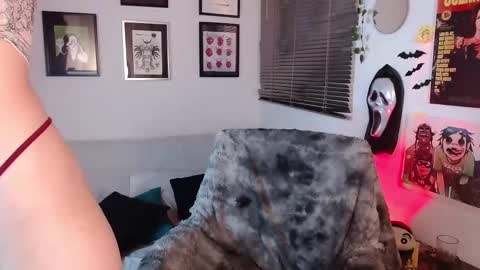 Snapshot of arabella_stone chatting on 02-28-25, 02:09 Arabella online show from 02-28-25, 02:09