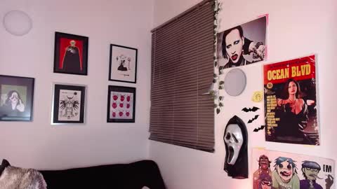 Snapshot of arabella_stone chatting on 03-05-25, 05:07 Arabella online show from 03-05-25, 05:07