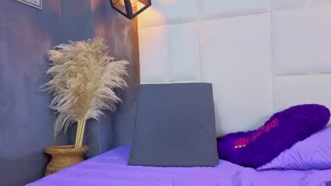 Snapshot of aranza_jones chatting on 06-20-26, 11:57 Aranza online show from 06-20-26, 11:57