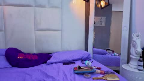 Snapshot of aranza_jones chatting on 07-29-26, 11:52 Aranza online show from 07-29-26, 11:52