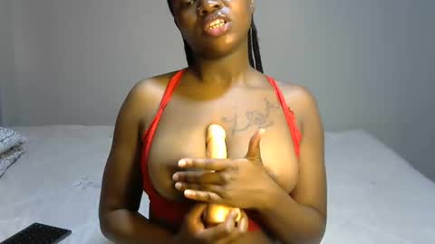 Snapshot of arcana_minnie chatting on 04-18-26, 12:03 Arcana online show from 04-18-26, 12:03