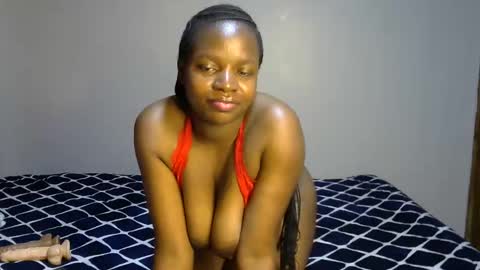 Snapshot of arcana_minnie chatting on 04-21-26, 01:42 Arcana online show from 04-21-26, 01:42