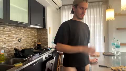 Snapshot of archievirt chatting on 11-08-25, 08:51 Archie online show from 11-08-25, 08:51