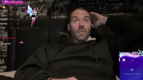 Snapshot of arckangel99 chatting on 01-17-25, 09:28 AnrckAngel online show from 01-17-25, 09:28