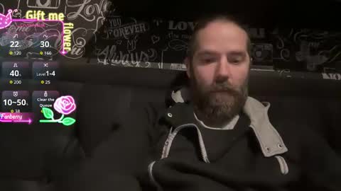 Snapshot of arckangel99 chatting on 12-14-25, 08:24 AnrckAngel online show from 12-14-25, 08:24