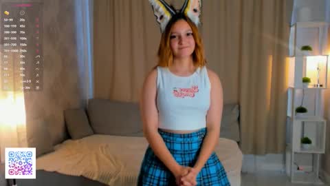 Snapshot of ardellfraker chatting on 10-20-25, 04:13 Amy online show from 10-20-25, 04:13