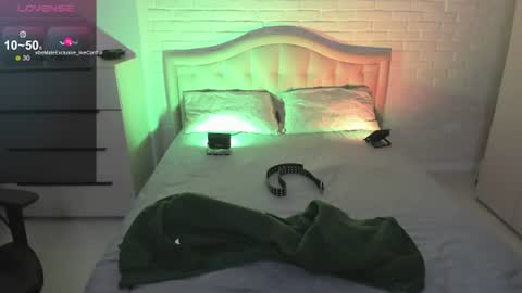Im Arden online show from 06-19-26, 04:33